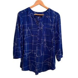 NYDJ Button Up Pocket Henley Pintuck Blouse Size M Blue Modern Geometric Print